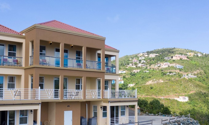 Road Town Villa | Panoramic View-City View Luxury Villa 3