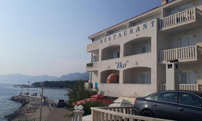 Promajna Hotel | Pansion Iko