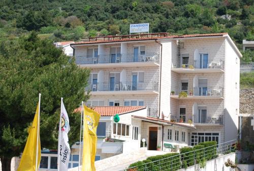 Makarska House | Pansion Komfor Moča