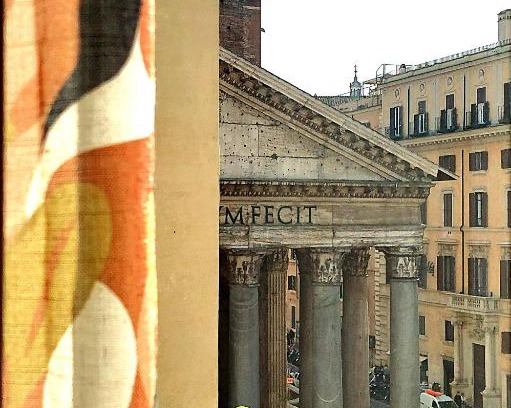 Rome City Centre Apartment | Pantheon in finestra