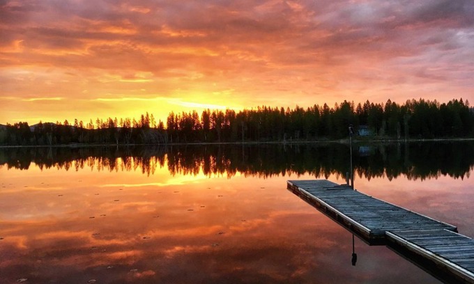 Whitefish House | Papa's Place - A secluded lake front property on the edge of Whitefish