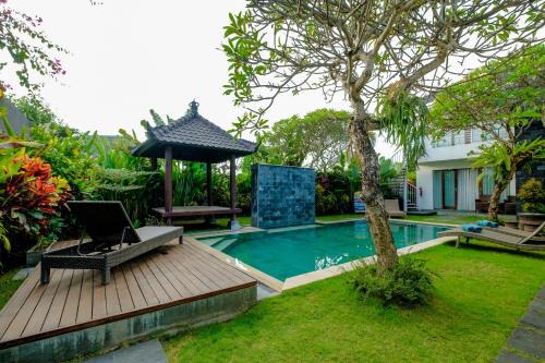Batu Bolong Hotel | Papillon Echo Beach