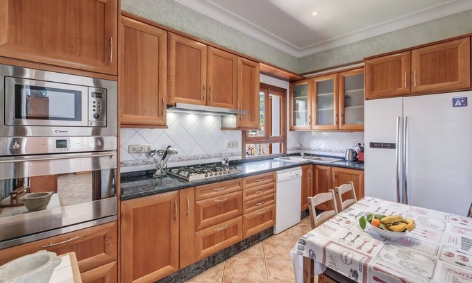 Puerto de Soller Apartment | Paqui House. Apartment for 8 people in Puerto de Sóller with sea views
