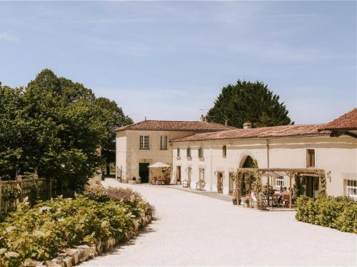 La Courade Hotel | Paradis Des Vignes