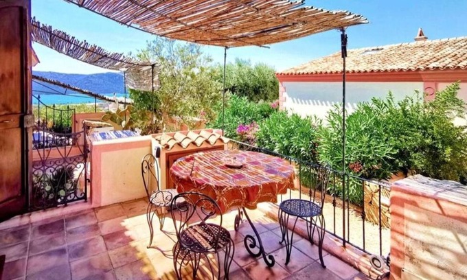 Capo d'Orso Villa | Paradise 3-bedroom villa in charming Capo D'orso with AC, WiFi