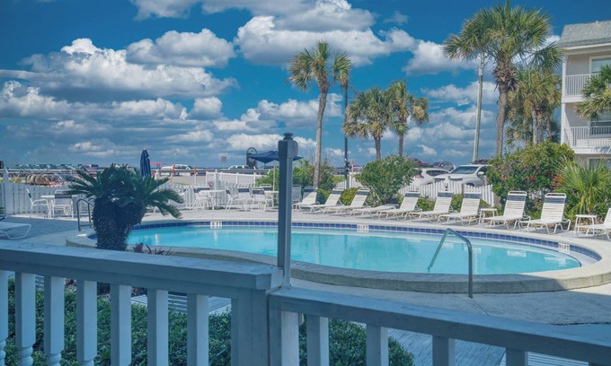 Miramar Beach Condo | Paradise at Miramar - Walk to the beach and resort pool!