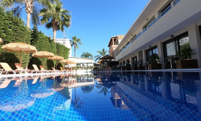 Tsilivi Apartment | Paradise Bar Apartments