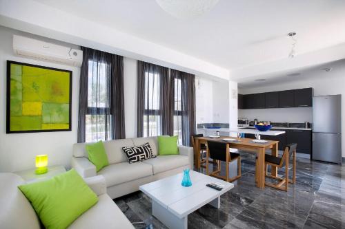 Paphos Villa | Paradise Cove Luxurious Beach Villas Marine 1 Bedroom Villa