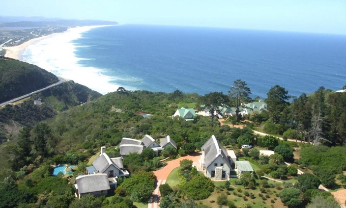 Victoria Bay Bed & Breakfast | Paradise Cove