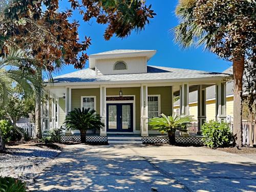 Crystal Beach House | Paradise Escape