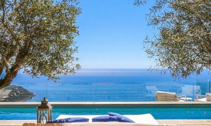 Roquebrune-Cap-Martin Villa | Paradise Outside Monaco