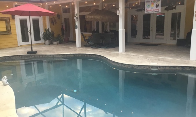 Lake Mary Apartment | Paradise in a country setting. 2 BDRM 1100 SQ FT apartment. 1 King ,1 Queen