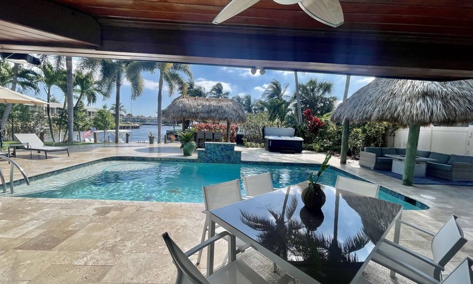 Pompano Beach House | Paradise in Pompano! Waterfront Home with Boating Access, Pool & Jacuzzi