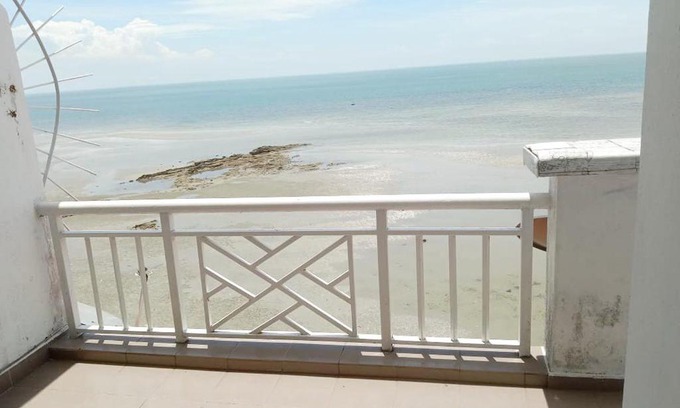 Taman Haji Zainal Apartment | Paradise lagoon apartment