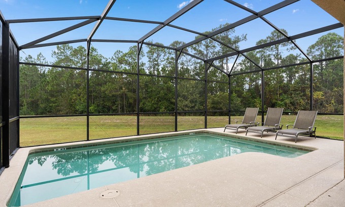 Lindfields Villa | Paradise Palms Resort 6 Bedroom, 5 Bath & Pool