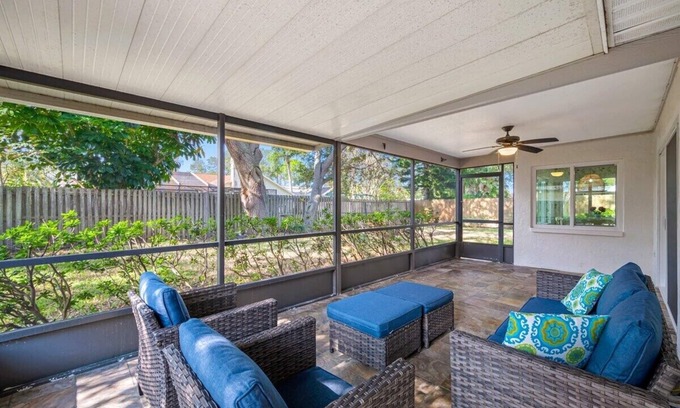 Palm Harbor House | Paradise Palms: Spacious 3-Bedroom Home in Palm Harbor with Game Room and Private Yard