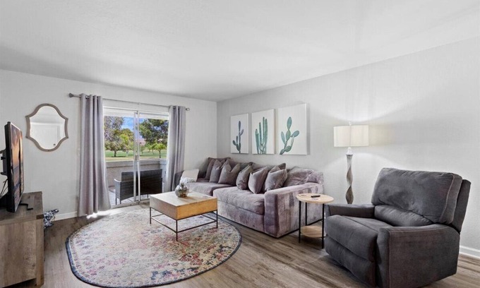 Las Casitas De Paradise Village Condo | Paradise Valley Paradise/Ground Unit/Fresh Remodel