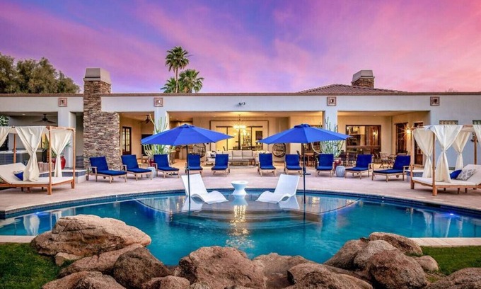 Rancho Alta Vida House | Paradise Valley Million $ Tranquility Estate+Putting Green+Boccee+Pool