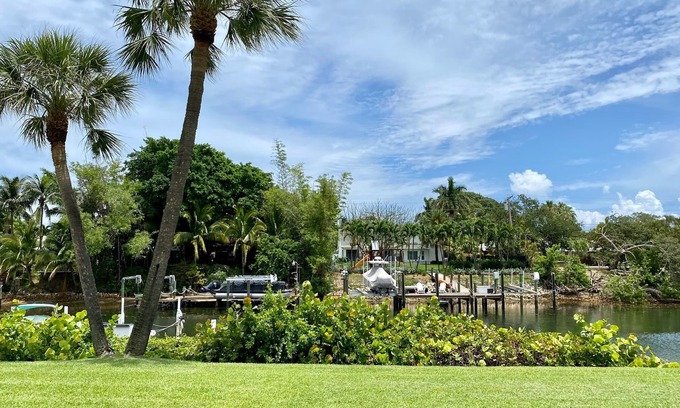 Florida North Atlantic Coast Condo | Paradise Waterfront! Feel at home away from home!