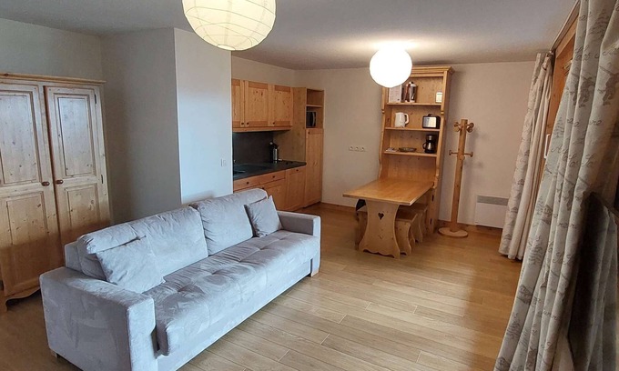 Vallandry Apartment | Paradiski beautiful renovated apartment plan peisey