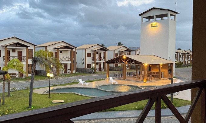Atins House | Paraiso dos Lencois house 08, with private jacuzzi.