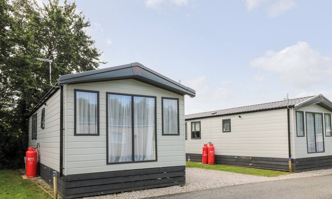Hayle House | PARBOLA 14, pet friendly, with pool in Gwinear