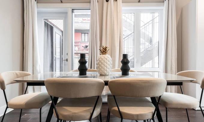 Mile End Apartment | Parc Avenue Lofts