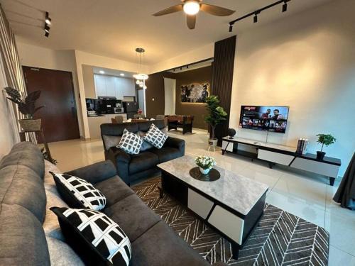 Taman Saujana Apartment | Parc Regency 2 Bedroom