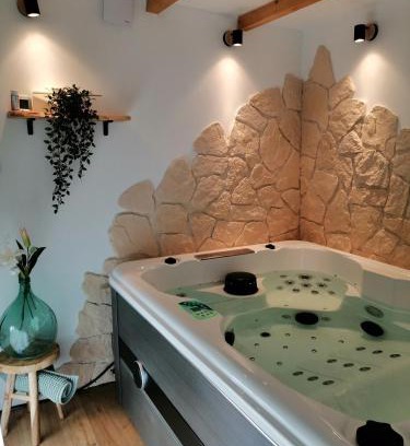 Malzeville Ski Chalet | Parenthèse et spa à deux pas de la place Stanislas