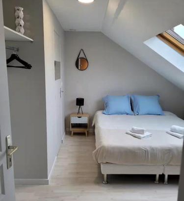 Saint-Charles du Port Apartment | Parfait F1, Entrée du Havre #11