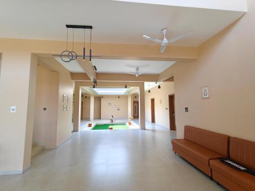 Ratnagiri Hotel | Parin Hotel And Resort