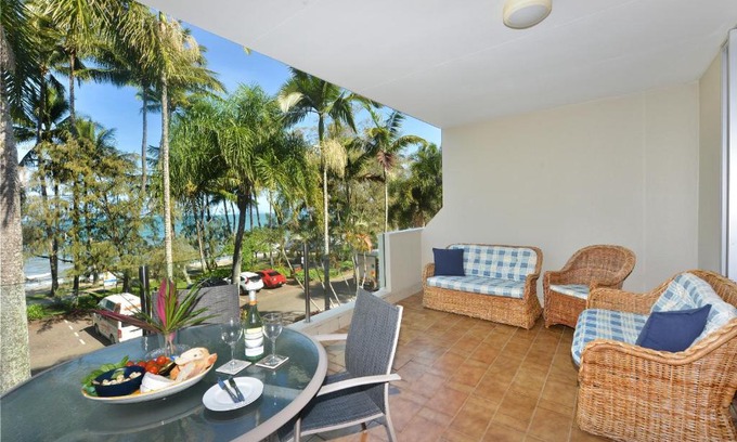 Palm Cove Apartment | Paringa | Private Beachfront Apartments
