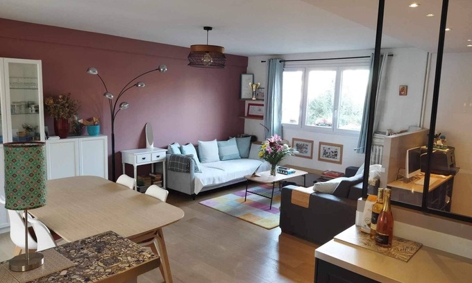 Quartier de Becon Apartment | Paris, à 6mn de St Lazare, au Pied de la Gare, F3 Neuf, 7 Couchages max