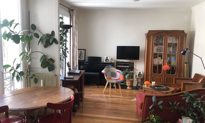 Belleville Apartment | PARIS 20, MÉNILMONTANT, NEAR METRO, IDEAL FOR A QUIET AREA IN THE HEART OF PARIS