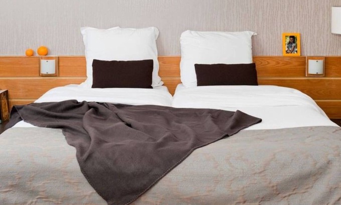 Issy-les-Moulineaux Condo | Paris XV arrondissement apartment 4 people with parking