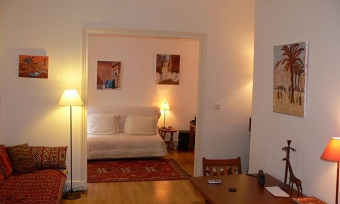 15th Arrondissement Apartment | Paris XV large Vaugirard metro studio near the Parc des Expositions