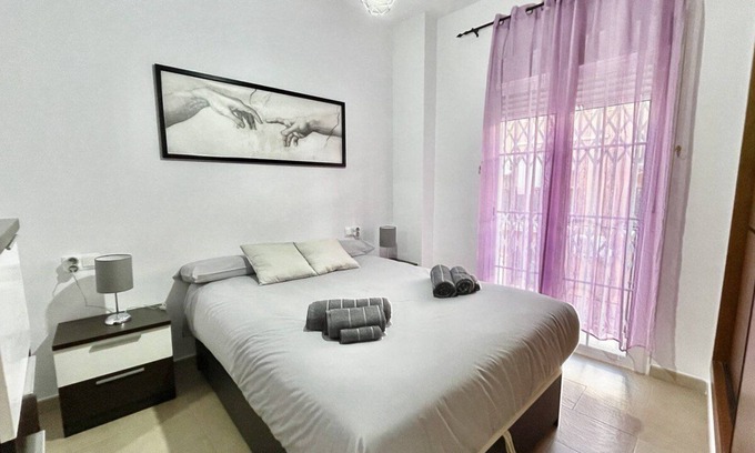 La Trinidad Apartment | Park and Go Malaga center experience