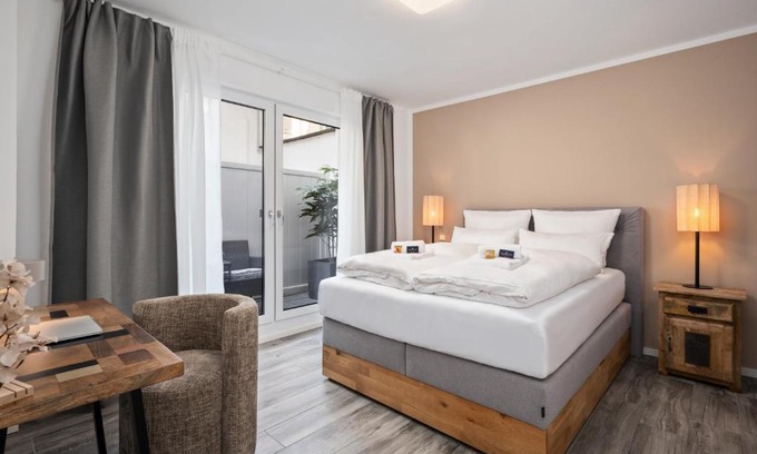 Altstadt-Nord Apartment | Park Avenue Apartments I Domsuite I Hbf I Netflix I WLAN