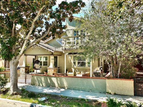 Belmont Shore House | Park Avenue Beach Paradise - Chic & Secluded 4 BDR