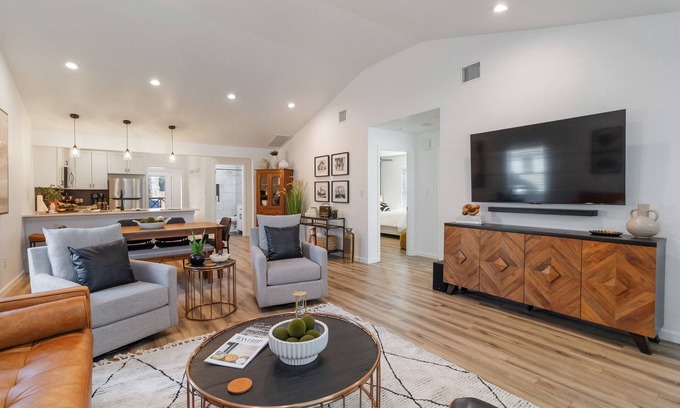 Bastrop House | Park Place, Bastrop Beauty