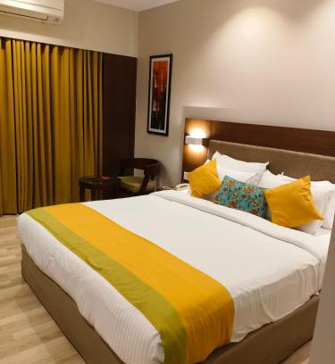 Adur Hotel | Park Residency Adoor