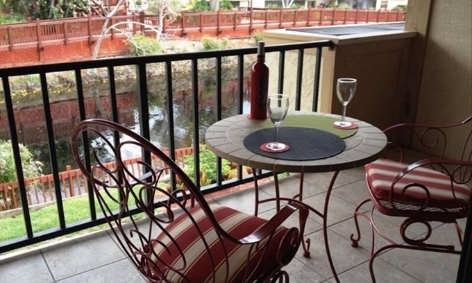 Park Shore Condo | Park Shore Resort: awesome View, Prime Location, Tennis, Pickleball, Beach.nn