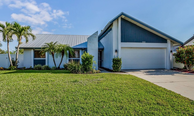 Lochmoor Waterway Estates House | Park-view, dog-friendly home with pool, lanai & AC - near golf, beaches & dining