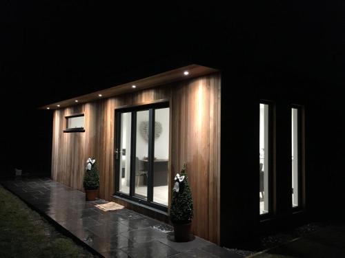 Askam-in-Furness Apartment | Parkknott Retreat Luxury Lodge with Private Hot Tub