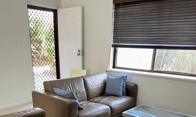 East Victoria Park Apartment | Parkline Two Bedroom Deluxe 6 Wifi+B'fast