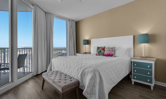 Fort Walton Beach - Destin Condo | ðPartial Gulf View~HUGE Lagoon Pool~Balcony~Sleeps 6~Palms Resort 1614 Jr 2BR