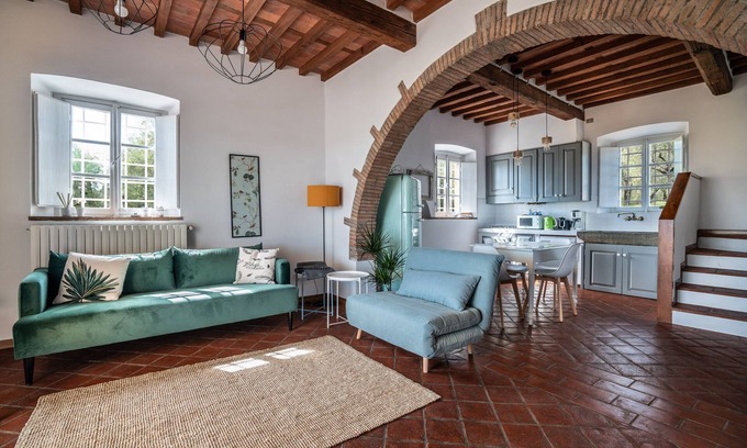 Capannori Apartment | Particular apartment in the countryside with swimming pool