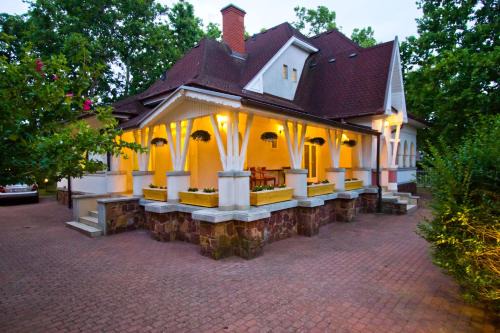Balatonboglar Hotel | Partvilla Balatonboglar