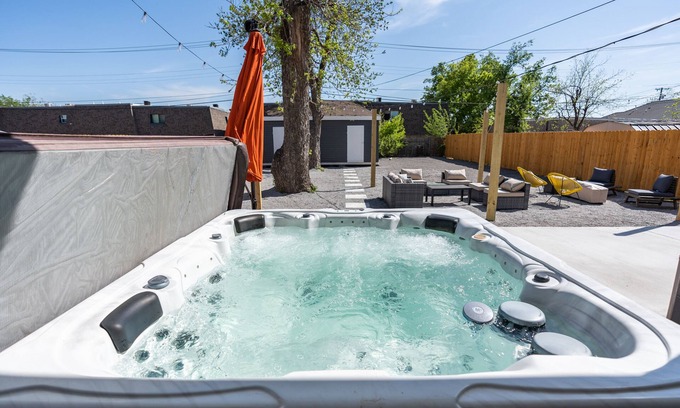 Central Oklahoma City Villa | PASEO/PLAZA District🚶‍♀️ | 30TH ST & Classen Blvd | Central ⚡| Dog Friendly🐶