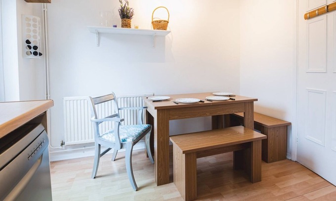 Rotherhithe House | Pass the Keys | Cosy SE London house near tube line